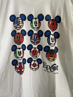 Disneyland Men's Short Sleeve EPCOT World Showcase Mickey Mouse T-Shirt 2XL • $3.99