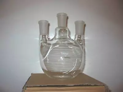 3-neck Flat Bottom Flask: 24/40 1000ml Straight  • $47.50