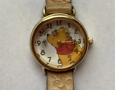  VTG DISNEY WINNIE THE POOH BEES & HONEY WATCH With New Battery Leather Band • $35.99