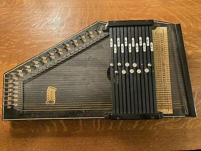 Vintage Oscar Schmidt Autoharp - Made In USA Registered Number 6284 • $65