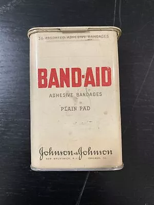 Band-Aid Vintage Tin Johnson & Johnson 36 Assorted Adhesive Bandages Plain Pad • $8