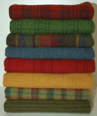 HAND DYED RUG HOOKING WOOL Mill-Dyed ~  MERRY And BRIGHT  (8-pc. Combo) • $26.95