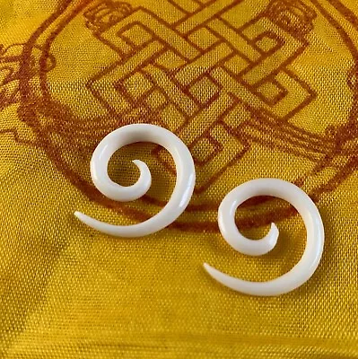 £3.99 • Buy Organic Spiral Bone Taper Expander Ear Stretcher Plugs 8G 3.2MM PAIR
