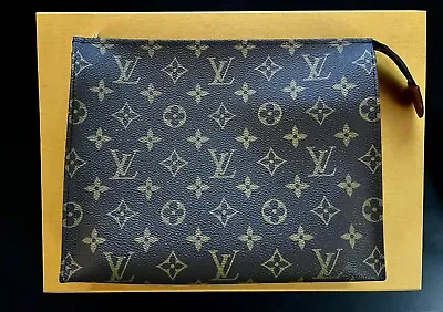 $2200 • Buy Louis Vuitton Discontinued Monogram Toiletry Pouch 26 Cosmetic Case 121lv31 NWT