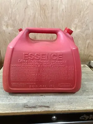 Rubbermaid - 5 Gallon Gas Can - 1251 - Pre-ban - No Spout Or Caps - Sun-Faded • $24