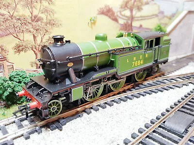 31-616 Bachmann LNER V1 Tank No.7684 LNER Lined Green • £140