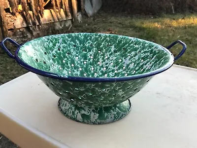 Rare Green White Emeraldware Colander Near Mint Graniteware Enamelware • $228