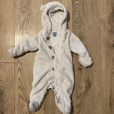 Baby Gap Pramsuit White 6-9 Months • £0.99