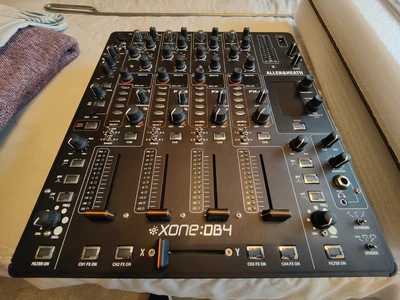 £2000 • Buy Allen & Heath Xone Db4  Dj Mixer
