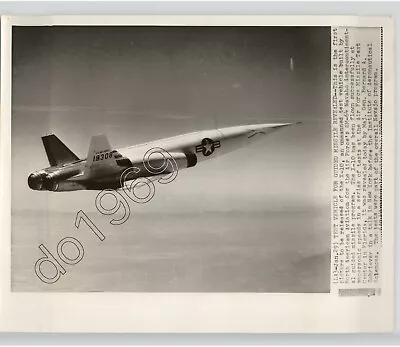 US AIR FORCE X-10 GUIDED MISSILE Test Of Navajo Program 1957 Press Photo • $60