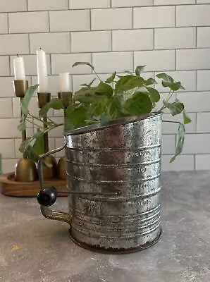 Vintage Leigh Bromwell’s No. 40 5-Cup Metal Hand Crank Flour Sifter With Handle  • $9