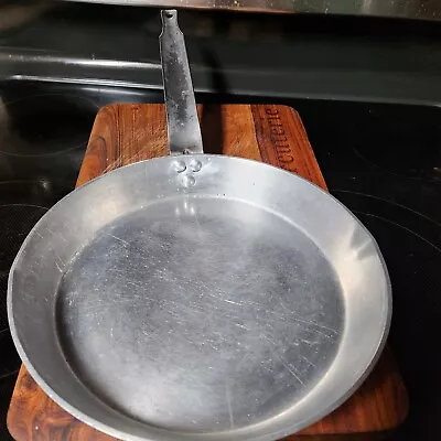 Vintage Wear-Ever #309 Aluminum Skillet Fry Pan Cookware 10” Made In Canada  • $25