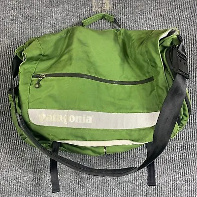 Patagonia Bag Green Cross Body Messenger Laptop Pockets Zip Heavy Backpack • $28.94