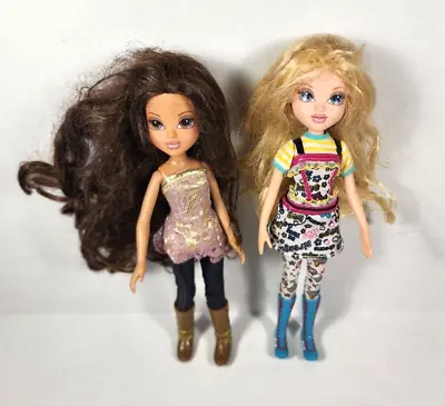 Moxie Girlz Dolls Avery & Sophina Y2K MGA 2009 With Outfits • $24.98