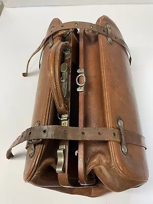 Vintage Leather Doctors Medical Bag • $75