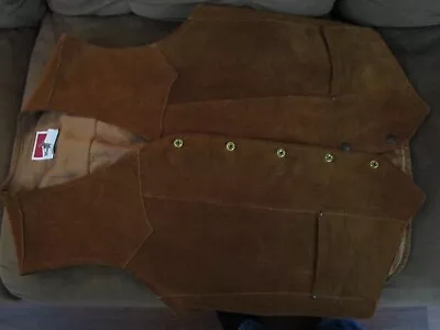 Vintage Marlboro Vest Men 42 L Long Brown Suede Leather Snap Western Ranchwear • $37.50