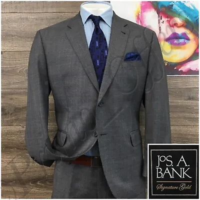 Jos A Bank Mens Suit 2 Piece Set Size 44S Jacket Blazer Pants Wool Two Button • $189