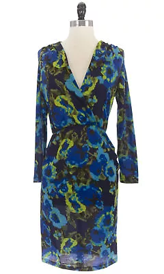 VON VONNI Women's Susanne Blue Floral Long Sleeve V-Neck Dress $130 NEW • $14.29