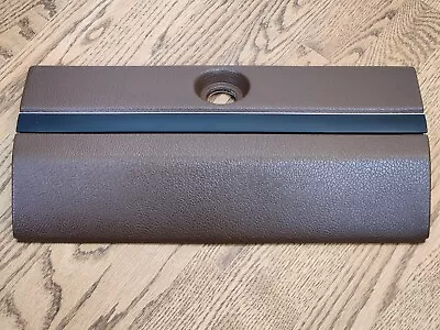 VOLVO 240 242 244 245 OEM GLOVE BOX DOOR COVER Only - 1981 To 1993 LHD • $24.95