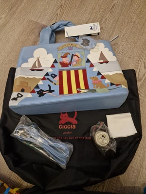 £50 • Buy Ciccia Punch And Judy Picture Bag
