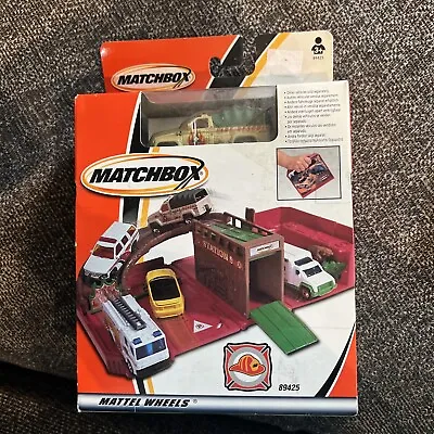 2001 Matchbox Fire Station Take Along Playset Carry Case With Vehicle Included • $50.51