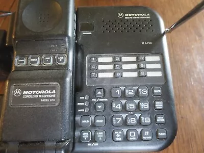 Motorola Model 610 Flip Cordless Home Phone 2 Line Works Needs Battery • $14.99