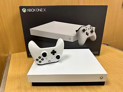 Xbox One X 1TB Console In White RO 020000140637 Mh • £119.99