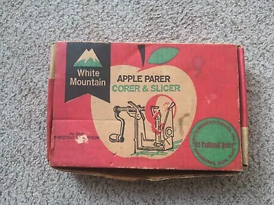 Vintage White Mountain Apple Parer Corer Slicer Peeler • $8