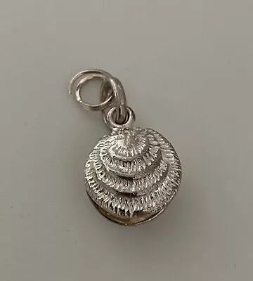 Links Of London Oyster Charm  • £15