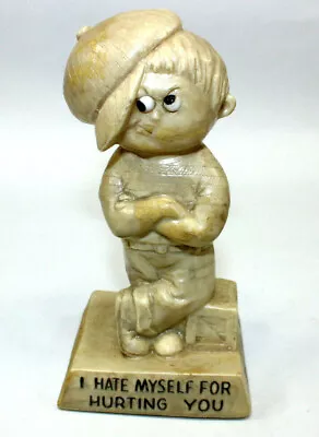 1971 W & R Berries Co.  I Hate Myself For Hurting You  Figurine #718 Vintage  • $15.24