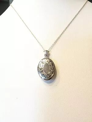 Vintage Sterling Silver Oval Locket Pendant Necklace Etched 925 Italy 18” Chain • $19.99