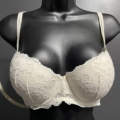 NWT Victoria's Secret PINK Ivory Date Push-Up Lace Convertible Bra 36D • $21.99