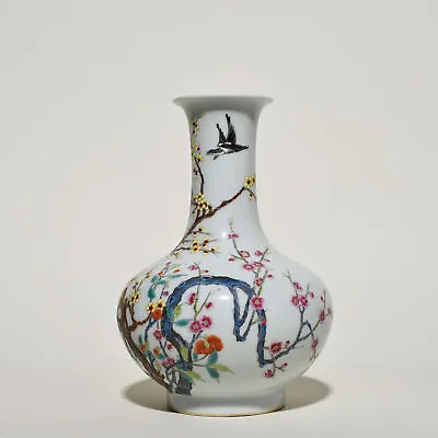 9.1  China Old Ming Dynasty Porcelain Guangxu Mark Famille Rose Flower Bird Vase • £328.60