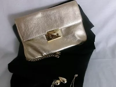 Michael Kors Metallic Gold Single Chain Handbag • $20