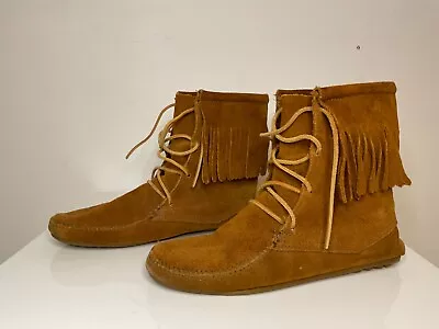 Women’s Minnetonka Moccasin Booties With Fringe Size 9 • £1.81