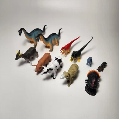$11 • Buy Lot Of Plastic Animal Toys Dinosaur Farm Animals Lot Of 11
