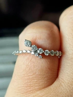 £550 • Buy Iliana 18ct White Gold And Diamond Ring. Stunning And Very Different Size O To P