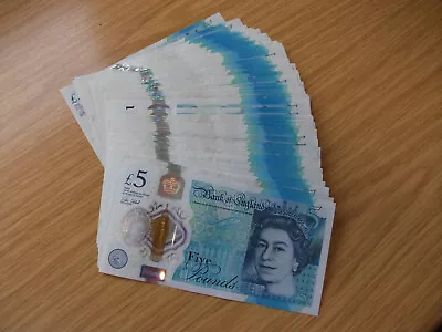 Collectable £5 Plastic/Polymer Bank Notes - All 'AA' Serial Numbers - CIRCULATED • £10