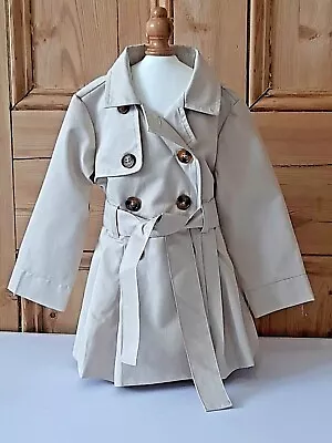 TAHARI Baby Girl Trench Coat Mac Jacket Toddler Beige Belt Lapel 9-12 Months • £23