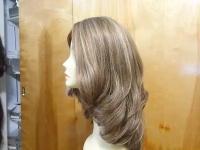 $1050 • Buy Malky European Sheitel Multidirectional Hair Wig Light Brown Highlits 14/8 Med