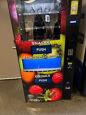 HealthyYou Seaga Beverage/Snack Combo Vending Machine HY2100 Slightly Used • $3000