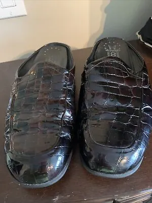 Mephisto Croc Embossed Slides Brown Patent Leather Size 9 • $30