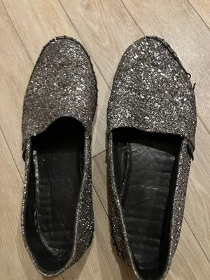 £3.99 • Buy Emporio Armani Shoes Size 5