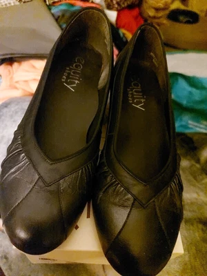 £15 • Buy Equity Navy Multi Barbara Leather Court Shoes, Size 6 Vgc