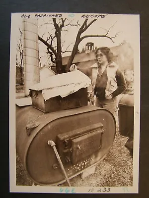 Glossy Press Photo 1981 Stow Karla Case Maple Sugaring Wood Burning Evaporator • $17