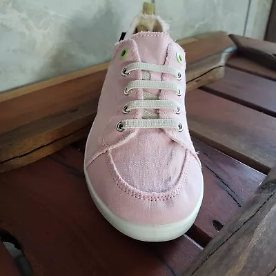 $34.99 • Buy Vionic- Cherry Blossom- PISMO- Canvas Sneakers- Size 8 1/2M- NIB- $64.95