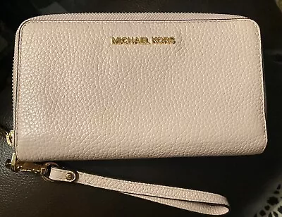 Michael Kors Zip Phone Wallet Wristlet Powder Blush • $25