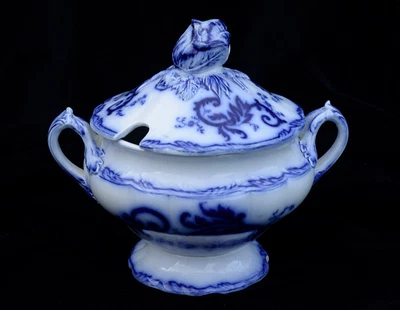 £15 • Buy Georgian Or Early Victorian Wedgwood Pearlware Tureen With Cabbage Finial