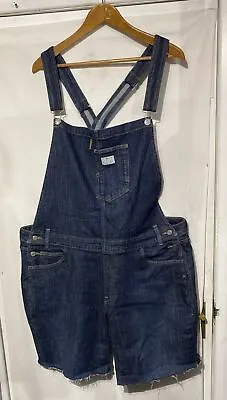 LADIES! LEVI DUNGAREES SHORTS! SIZE (24W) IN BLUE(stretch)DENIMcon’t..⏩⏩ • £24.90