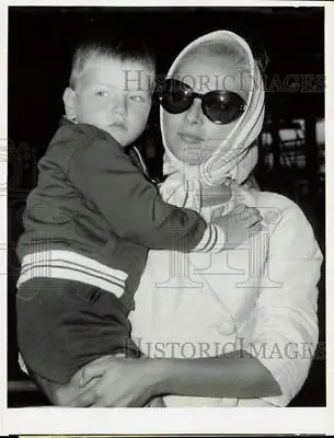 1965 Press Photo Virna Lisi Holding Son Corrado At Fiumicino Airport In Rome • $17.99